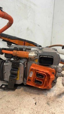 2016-2018 BMW 330e 2.0L Hybrid Inverter Assembly with Cable OEM 123617388410 - Image 15