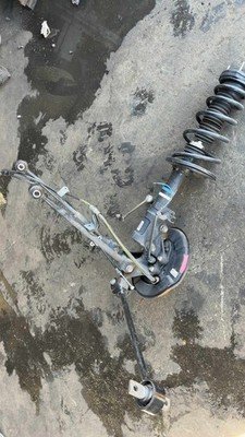 2013-2018 LEXUS ES350 Left Rear Suspension without Crossmember 59k Miles OEM