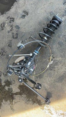 2013-2018 LEXUS ES350 Left Rear Suspension without Crossmember 59k Miles OEM - Image 7