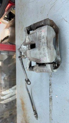 2013-2018 LEXUS ES350 Front Right Passenger Brake Caliper 1 Piston Tested OEM - Image 7