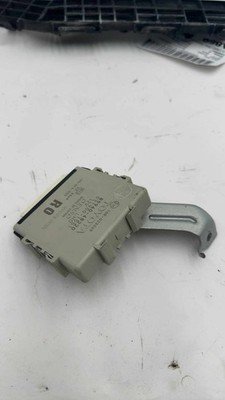 10 11 12 13 LEXUS RX350 Headlight Swivel Control Module 8994048220 OEM 86k - Image 3