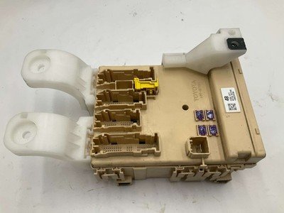 2014 14 TOYOTA RAV4 XLE 2.5L FWD AT Multiplex Network Control Module 8922142102 - Image 2