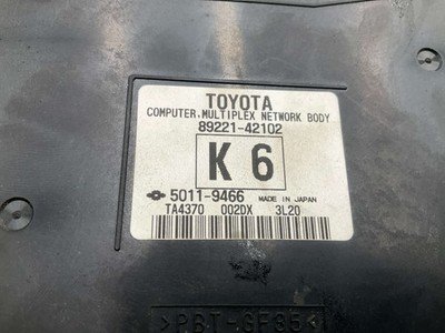 2014 14 TOYOTA RAV4 XLE 2.5L FWD AT Multiplex Network Control Module 8922142102 - Image 4