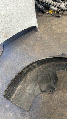 18 19 20 21 22 23 24 25 AUDI Q5 Right Rear Wheelhouse Liner Splash Shield OEM - Image 2