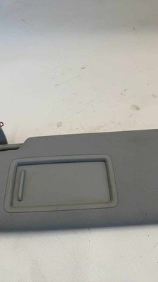 18 19 20 21 22 23 24 25 AUDI Q5 Left Driver Sun Visor Miiror and Illumination - Image 3