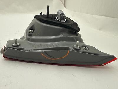 15 16 17 TOYOTA CAMRY Tail Light Assembly Left Driver Side OEM LID Mounted - Image 3