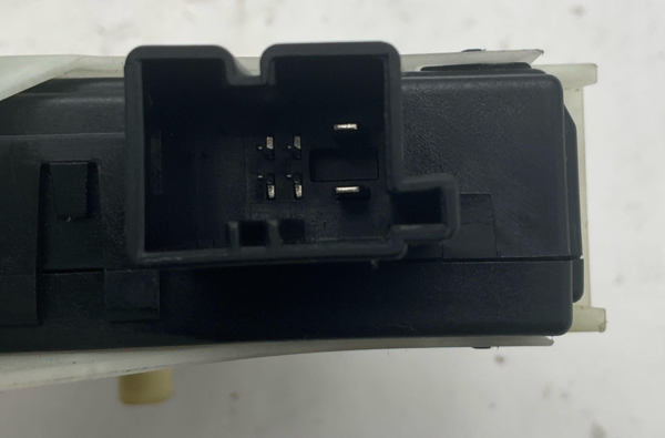 2011 Porsche Panamera Right Passenger Front Door Window Regulator OEM - Image 4