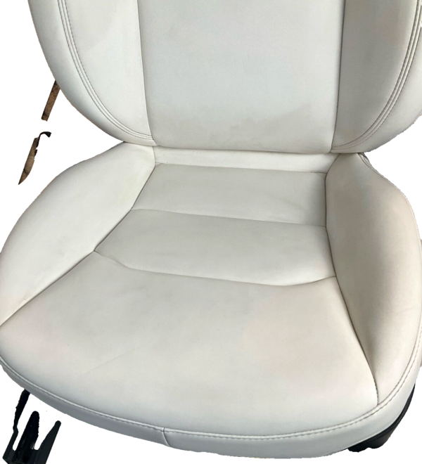 23 TESLA MODEL 3 Front Seat White Intleather - Image 3