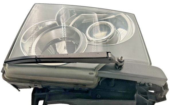 2003-2005 RANGE ROVER Headlamp Assembly Left Driver Side Xenon OEM XBC001341 - Image 2