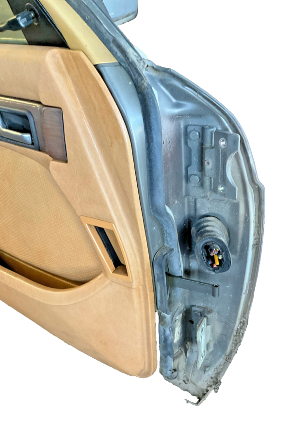 1986-1991 MERCEDES 420 Front Door LeftLh Complete Door With Mirror Glass Panel - Image 4
