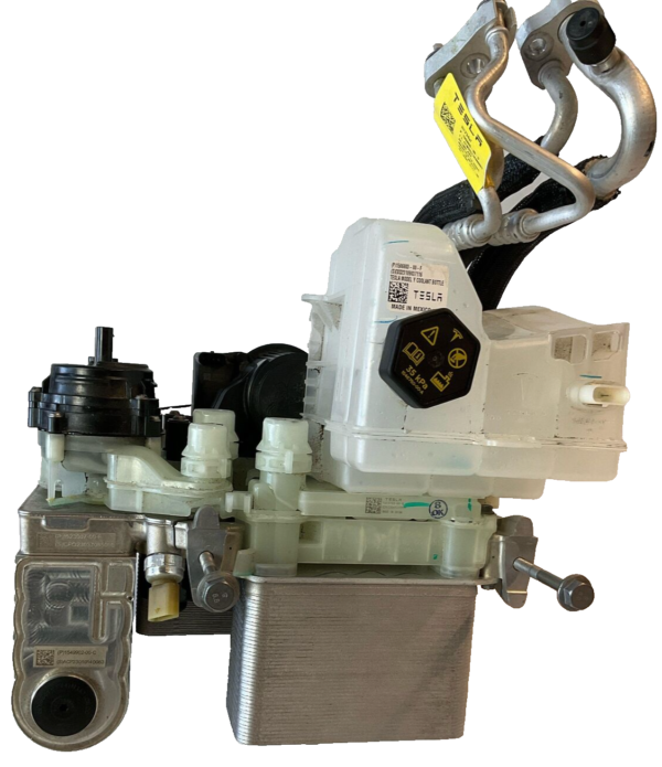 2021-2023 Tesla Model 3 Coolant Pump Supermanifold Ref Chiller w/ Resevior OEM - Image 6
