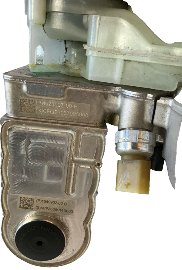 2021-2023 Tesla Model 3 Coolant Pump Supermanifold Ref Chiller w/ Resevior OEM - Image 7