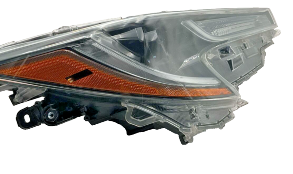 2020-2022 TOYOTA COROLLA Right Passenger Side Headlamp Assembly Single Beam OEM - Image 7