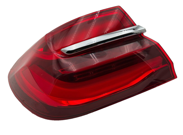 2016-2019 BMW 750I Tail Light Assembly Left Driver Side Quarter Panel Mounted
