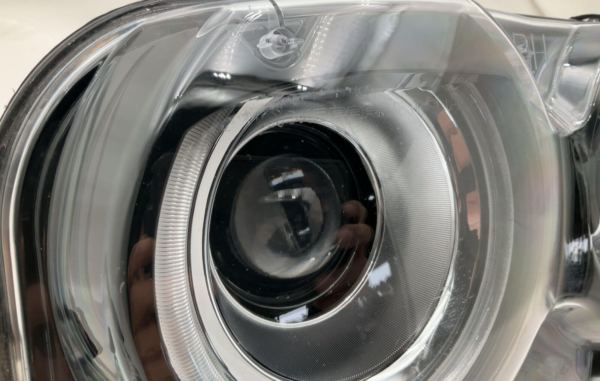 2017-2023 DODGE CHALLENGER Headlamp Assembly Right Passenger Side Xenon OEM - Image 4