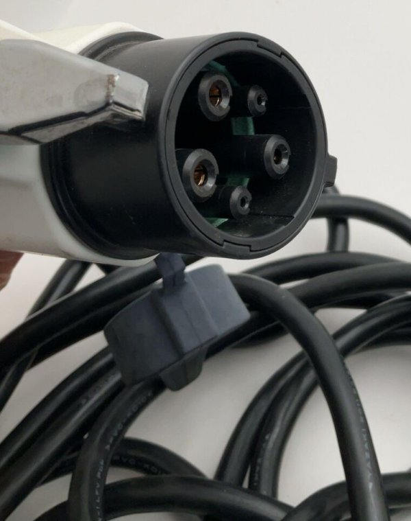 2011-2012 NISSAN LEAF Battery Charger Charging Cable Complete With Case OEM - Image 4