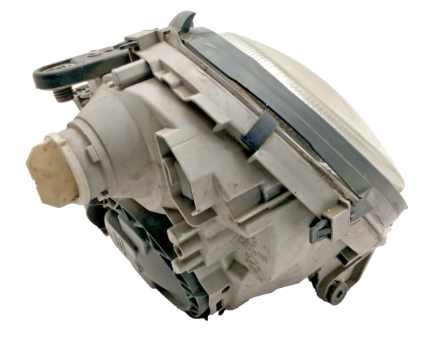 2001-2004 MERCEDES C-CLASS Headlamp Assembly Right Passenger Side Halogen OEM - Image 8