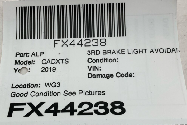 2018-2019 CADILLAC XTS 3rd Brake Light Avoidance Lamp OEM 84366727 - Image 4