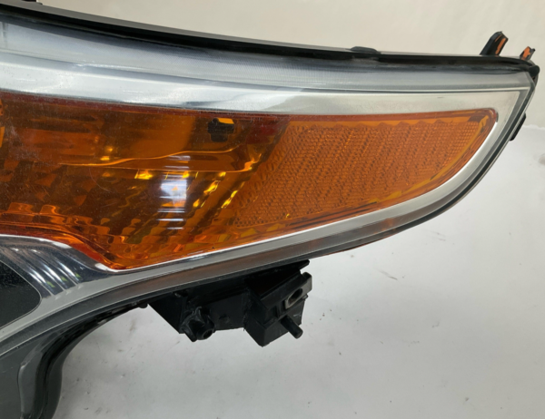 2011-2012 FORD EXPLORER Headlamp Assembly Left Driver Side OEM HID Bare - Image 5