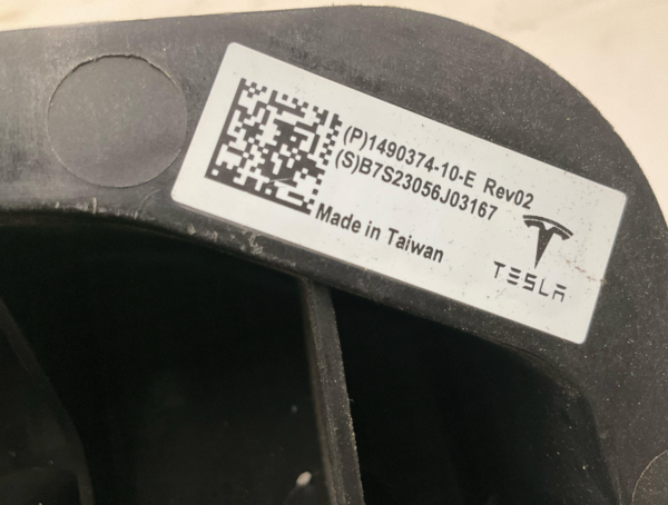 2015-2018 TESLA MODEL 3 HV Charging Port Inlet Socket Module 41k OEM 149037410E - Image 4