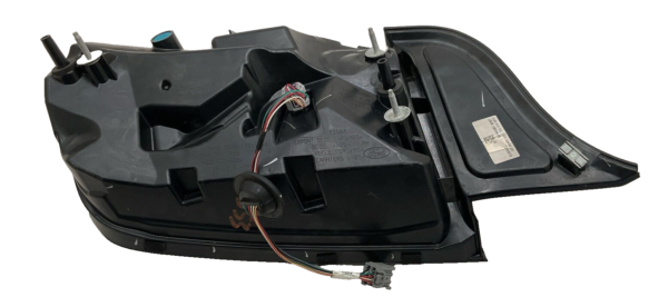 2015-2018 FORD MUSTANG Tail Light Assembly Right Passenger Side OEM Smoked Lens - Image 5