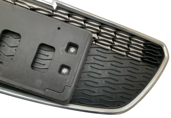 2013-2015 CHEVY SPARK Grille Center NO Fog Lamps With Lic. Plate Bracket - Image 3