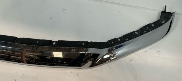 2019-2023 DODGE PICKUP 1500 Grille Upper Chrome OEM - Image 2