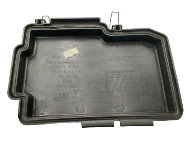 2006-2013 MERCEDES GL CLASS Engine Fuse Box Control Module Bay Upper Cover ONLY - Image 2