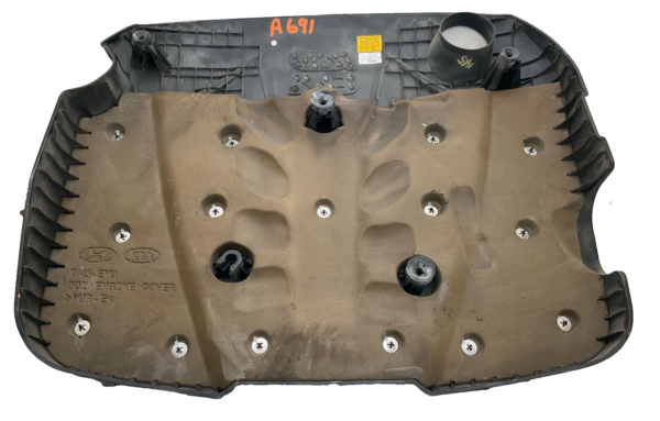 2012-2016 HYUNDAI EQUUS Engine Cover OEM - Image 3
