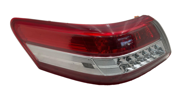 2010-2011 TOYOTA CAMRY Tail Light Assembly Left Driver Side OEM