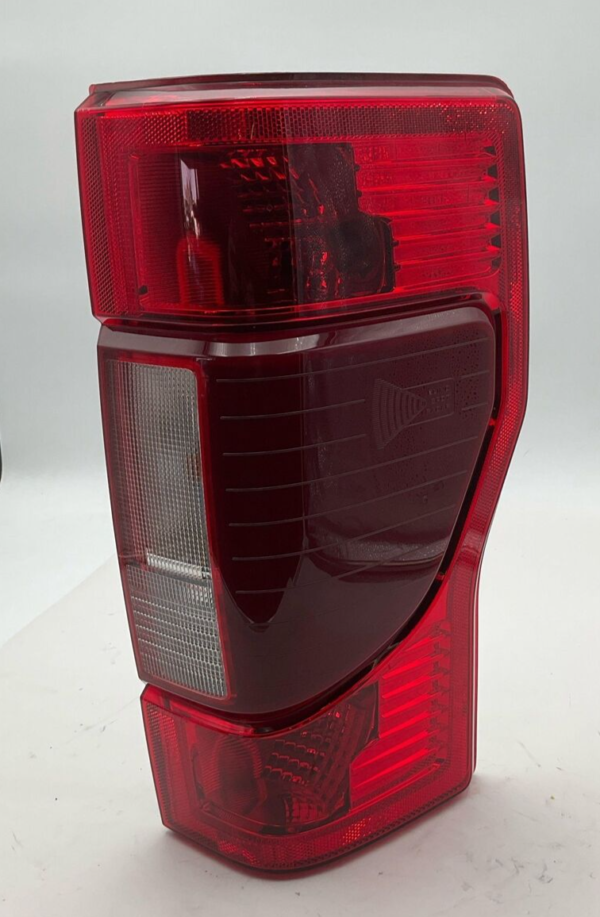 2020-2022 FORD F250 SD PICKUP Tail Light Assembly Right Incandescent Blind Spot - Image 2