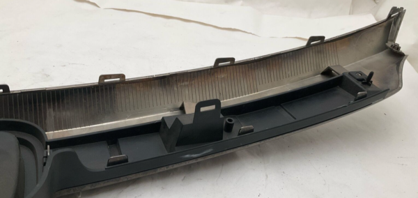 2018-2020 HONDA ACCORD Grille Used OEM 71111TVAA50 - Image 12