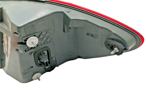 2011-2013 BMW 528I Tail Light Assembly Left Driver Side Quarter Panel Mounted - Image 4