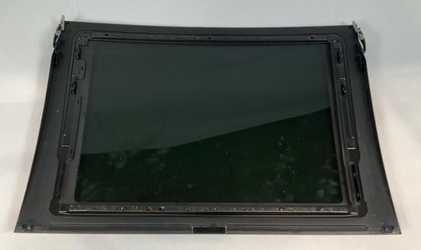 2010-2014 MERCEDES C-CLASS Roof Glass OEM - Image 3