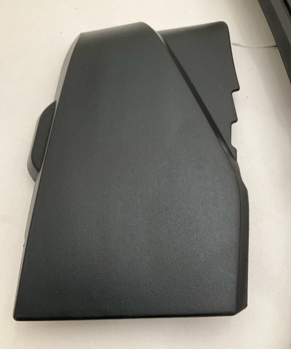 2013-2016 MERCEDES GL CLASS Engine Cover GL450 4.6 Engine Appearance Top Cover - Image 4