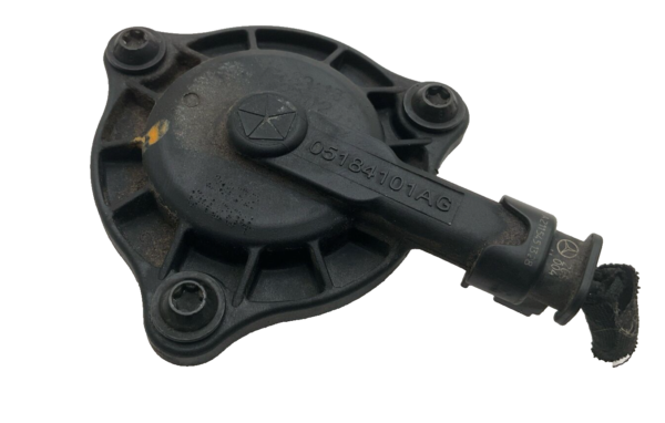 2012-2014 CHRYSLER 300 Camshaft Phaser Actuator Vvt Solenoid Match Id 05184101AG - Image 3