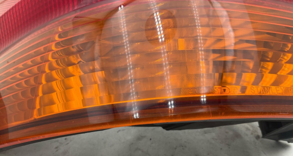 2000-2004 HONDA ODYSSEY Tail Light Assembly Left Driver Side OEM - Image 3