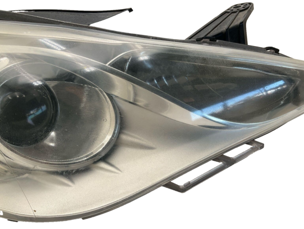 2011-2014 HYUNDAI SONATA Headlamp Assembly Right Passenger Side OEM - Image 4