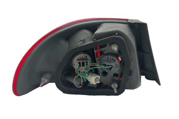 1998-2002 TOYOTA COROLLA Tail Light Assembly Right Passenger Side OEM - Image 3