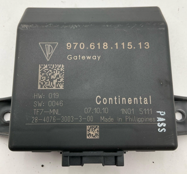 2011 Porsche Panamera Gateway Control Module OEM 97061811513 - Image 2