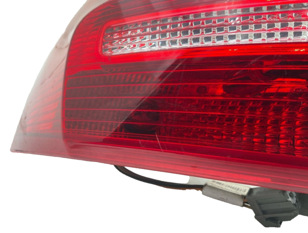 2015-2018 FORD FOCUS Tail Light Assembly Left Driver Side Body Mounted OEM - Image 3