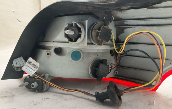2015-2018 FORD FOCUS Tail Light Assembly Left Driver Side Body Mounted OEM - Image 6