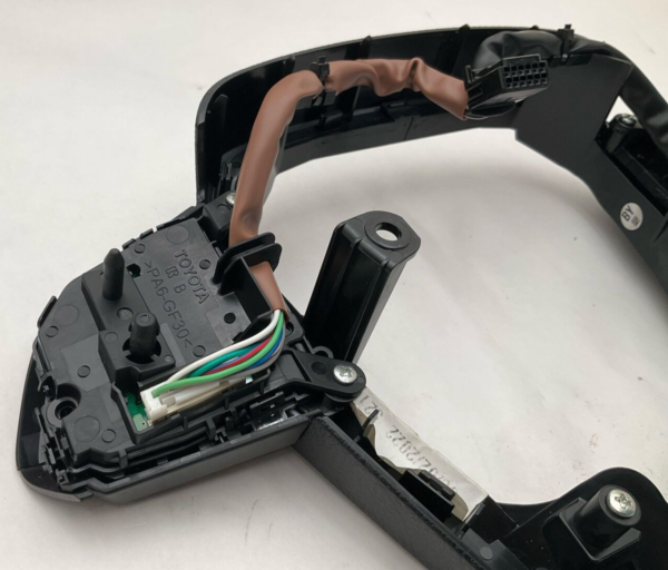 2018-2024 TOYOTA CAMRY Parts Steering Wheel Cruise Control Switch Panel Trim - Image 6