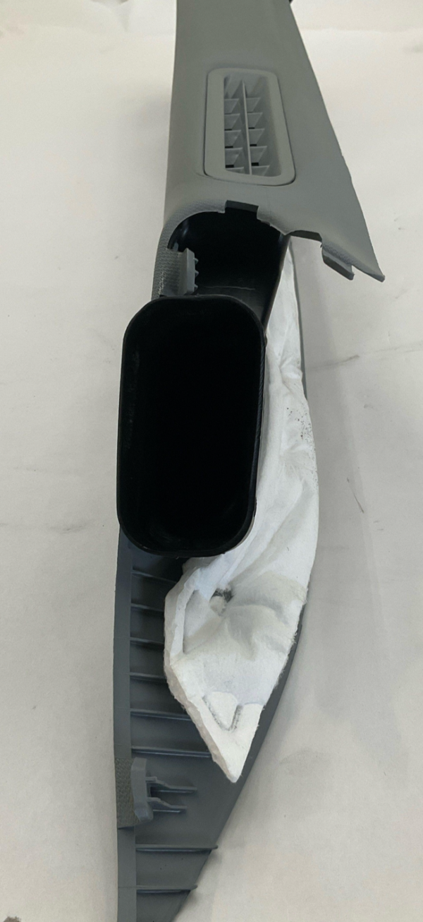 2020-2024 FORD EXPLORER A-panel Trim Cover With Air Vent Right Passenger Side - Image 3