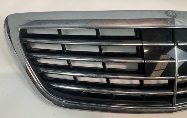 2014-2017 MERCEDES S-CLASS Grille Upper Front OEM - Image 2