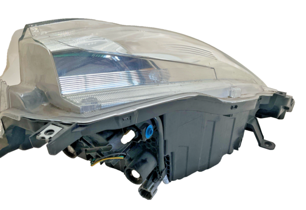 2015-2017 NISSAN LEAF Headlamp Assembly Left Driver Side OEM Halogen - Image 4