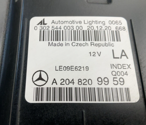2012-2015 MERCEDES C-CLASS Headlamp Assembly Left 204 Type Halogen OEM - Image 11