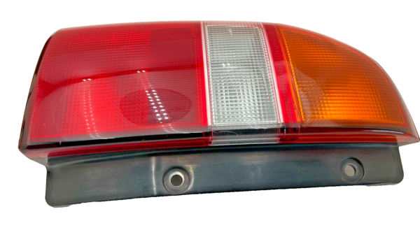 1999-2004 CHEVY GEO TRACKER Tail Light Assembly Left Driver Side OEM - Image 3