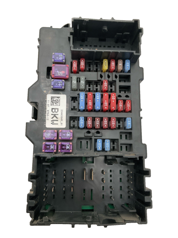 2014-2018 CHEVY SILVERADO 1500 Cabin Fuse Left Dash OEM