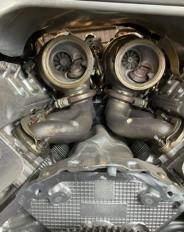 2016-2019 BMW 750i 4.4 Turbo RWD Engine Assembly Motor Twin Turbos Included 84k - Image 3